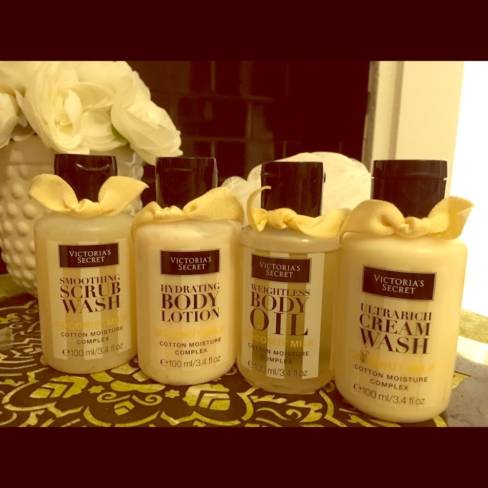 Victoria's Secret Bath Set